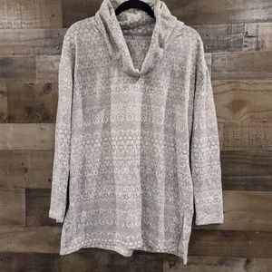 Cowl neck sweatshirt, size Large